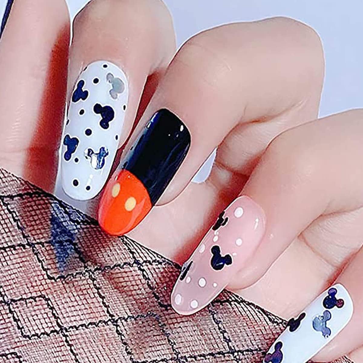 12 Colors Cute Nail Glitter Sequins Nail Art Supplies 3D Holographic Nails Glitters Flakes Glitter Nails Art Stickers Decals Shiny Confetti Face Body Art Glitters Designs Fingernails Art Decoration