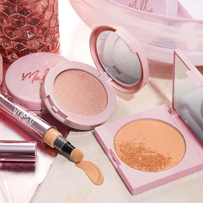 Mally Beauty - The Plush Pen Brightening Concealer Stick - Tan - Hydrating Turmeric, Vitamin E, and Hyaluronic Acid Infused Formula - Medium Buildable Coverage with a Natural, Smooth Finish