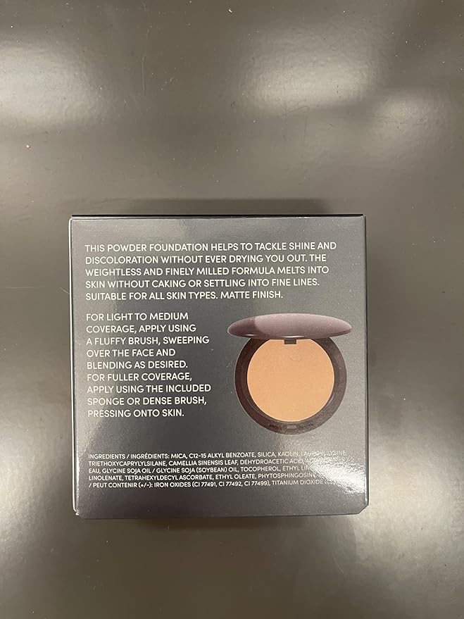 COVER FX Pressed Mineral Foundation - Shade D3 - Weightless Powder Foundation - Buildable Light to Full Coverage - Matte Finish - All Skin Types