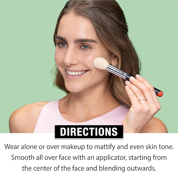 Neutrogena SkinClearing Mineral Acne-Concealing Pressed Powder Compact, Shine-Free & Oil-Absorbing Makeup with Salicylic Acid to Cover, Treat & Prevent Acne Breakouts, Honey 85,.38 oz